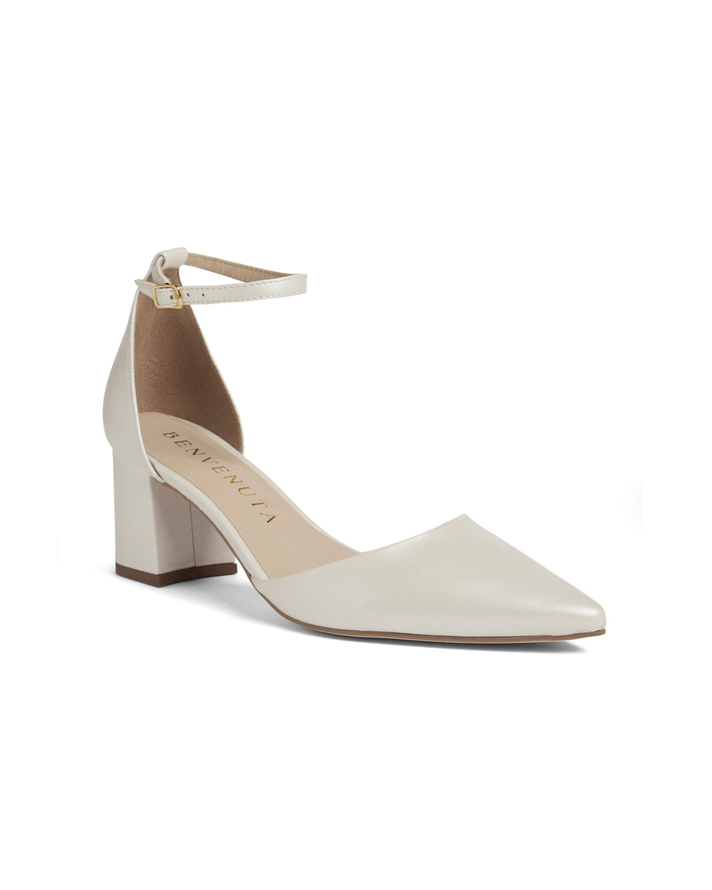 Scarpin D'Orsay Mia 65 Branca Perolada Benvenuta com salto bloco e bico fino.